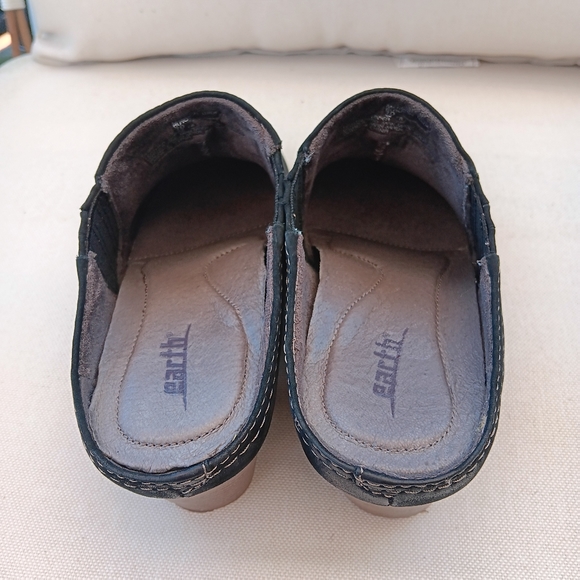 Black leather suede studded heeled mules/clogs Size 7 Wide - Picture 10 of 11